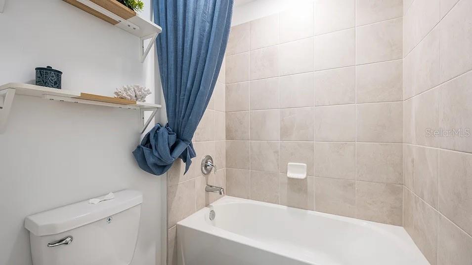3613 Ambersweet Xing Property Photo 25