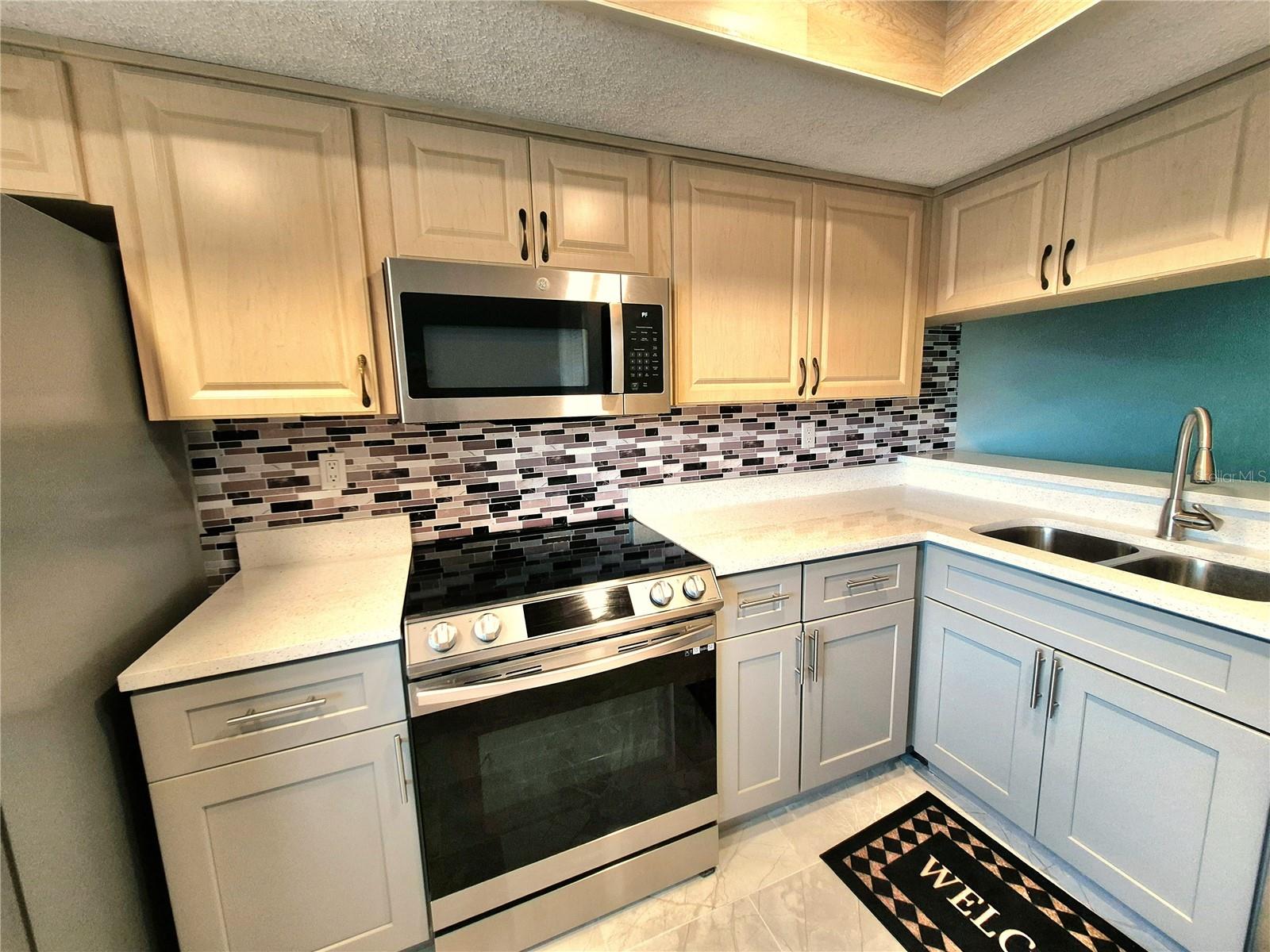 222 Caryl Way Property Photo 10