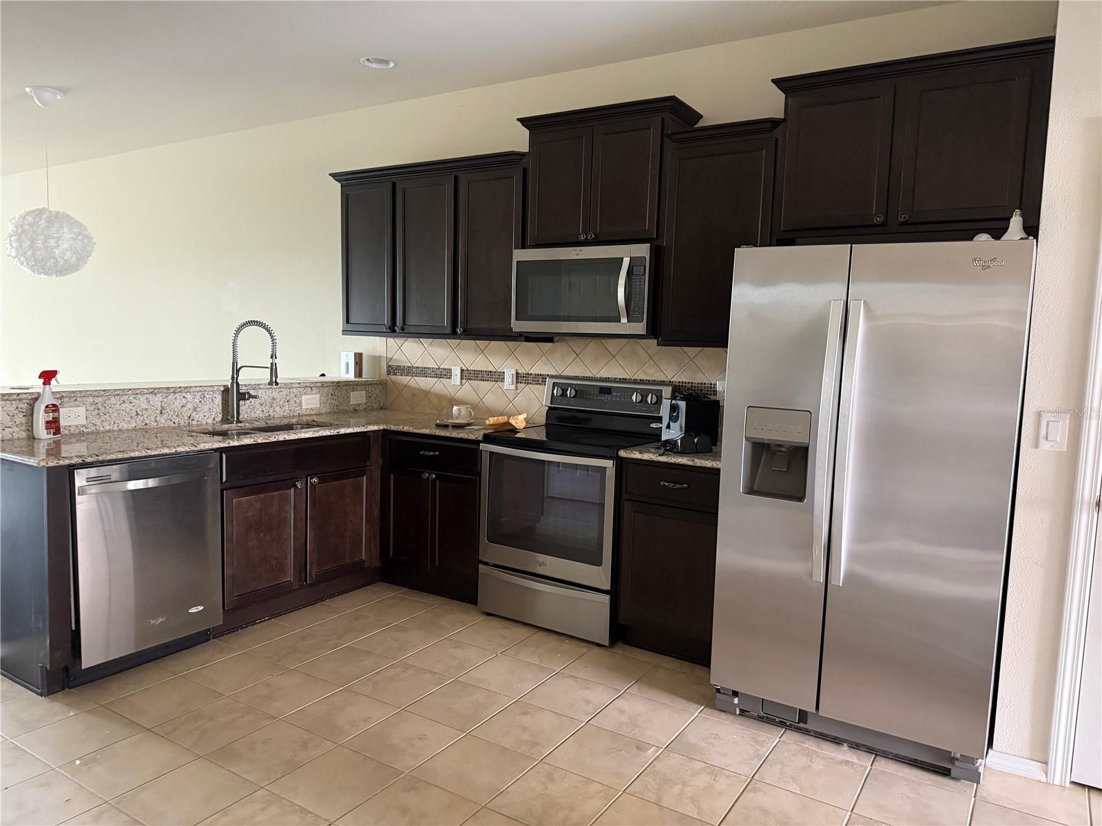 4951 White Sanderling Ct Property Photo 6