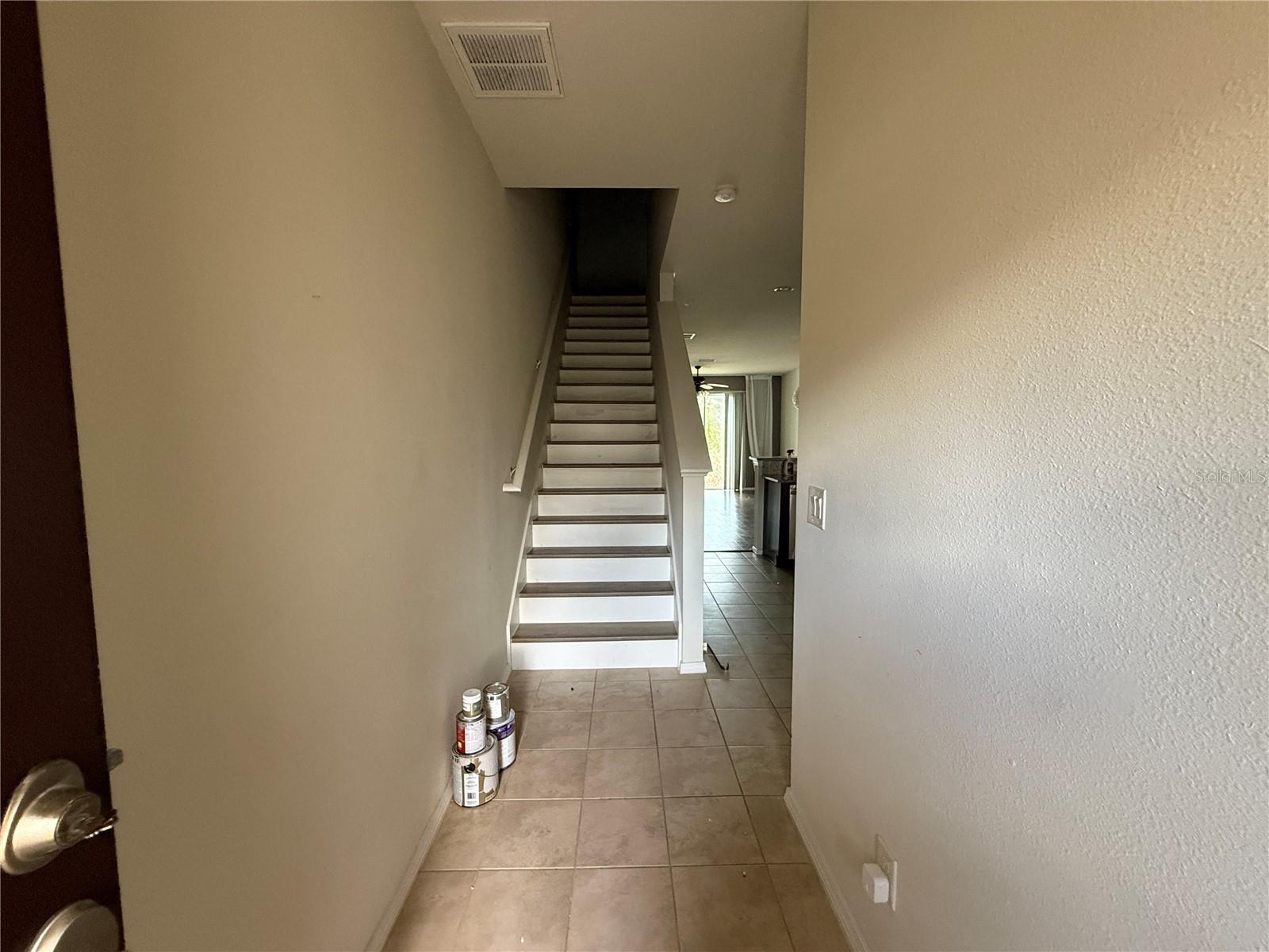 4951 White Sanderling Ct Property Photo 7