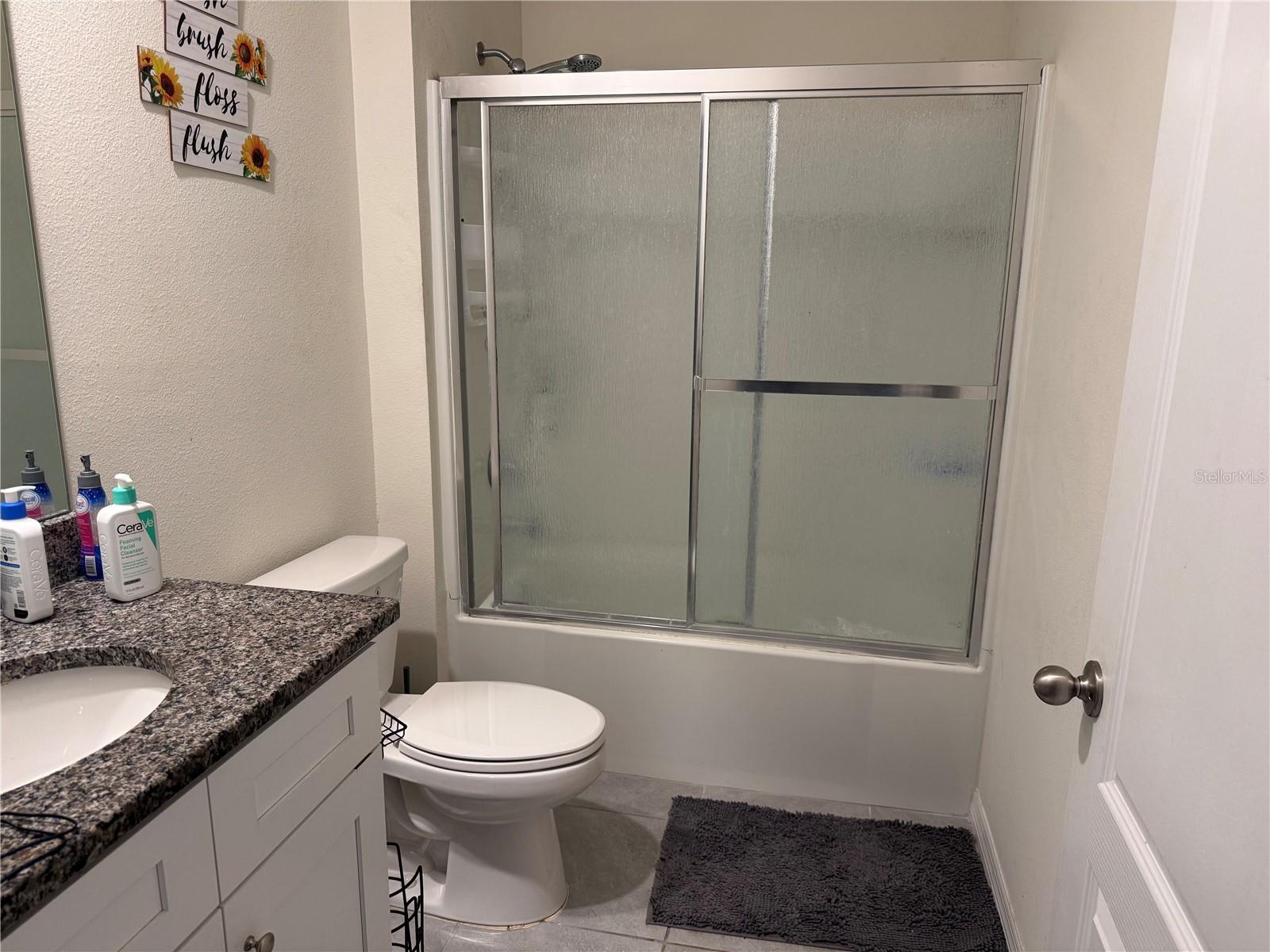 3597 Yarian Property Photo 8