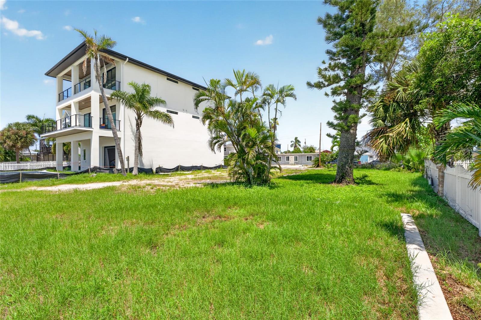 331 Boca Ciega Dr Property Photo 23