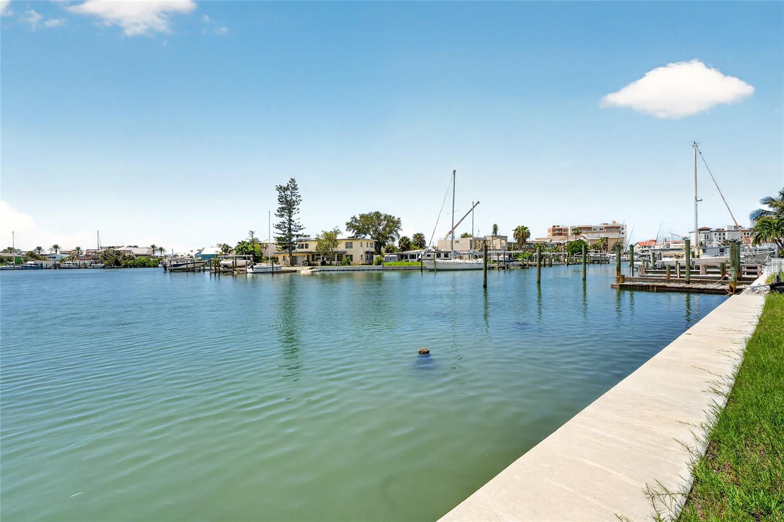 331 Boca Ciega Dr Property Photo 24