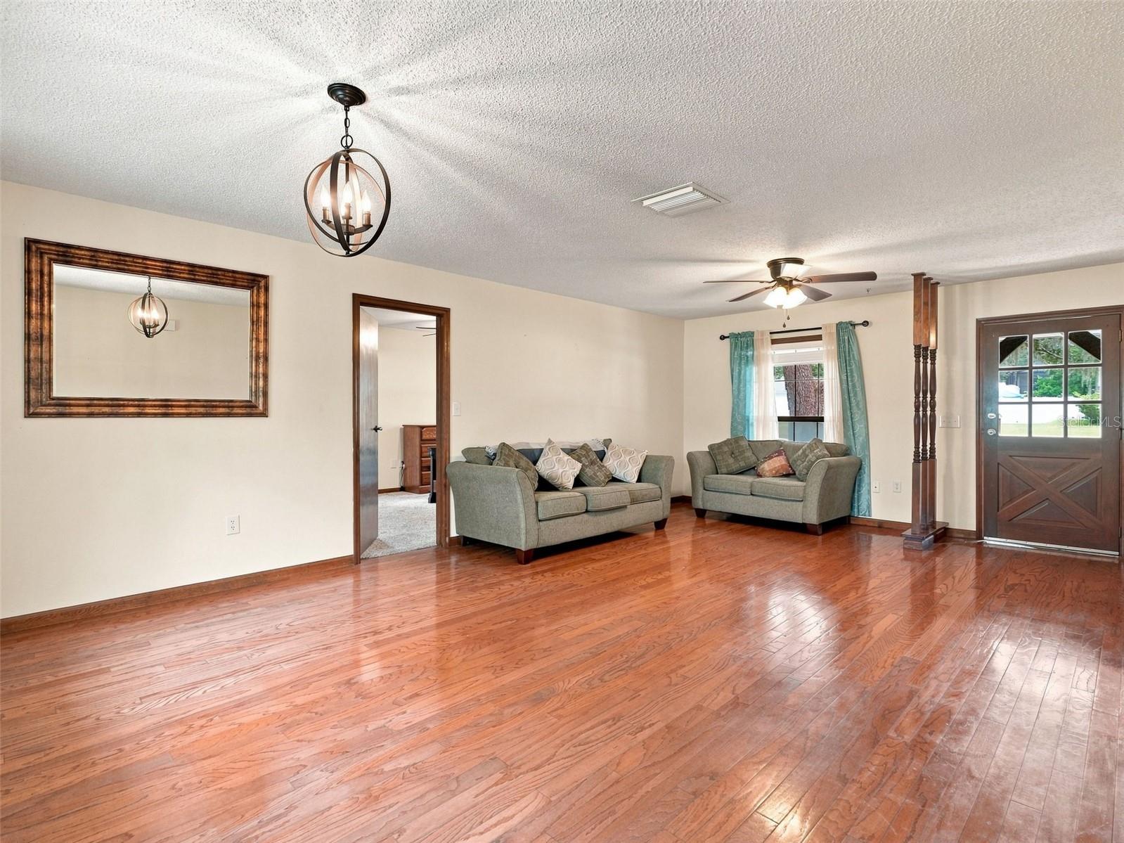 1139 Desmond Ave Property Photo 7