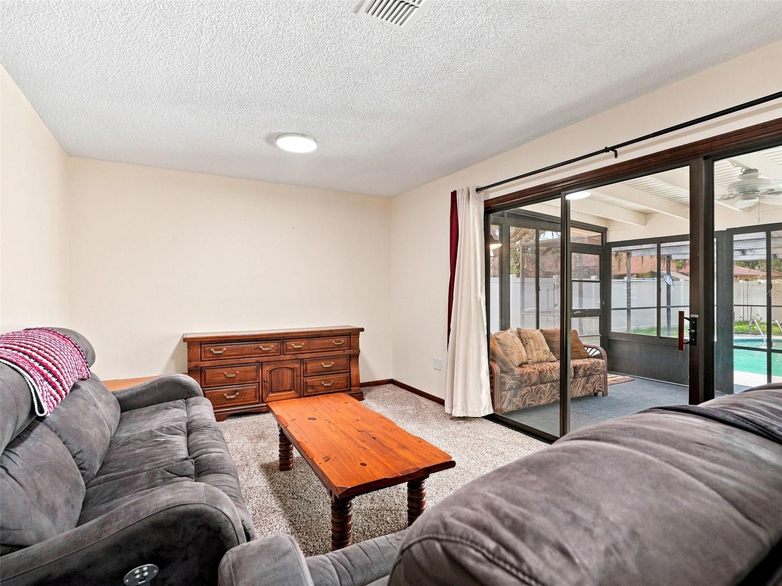 1139 Desmond Ave Property Photo 12