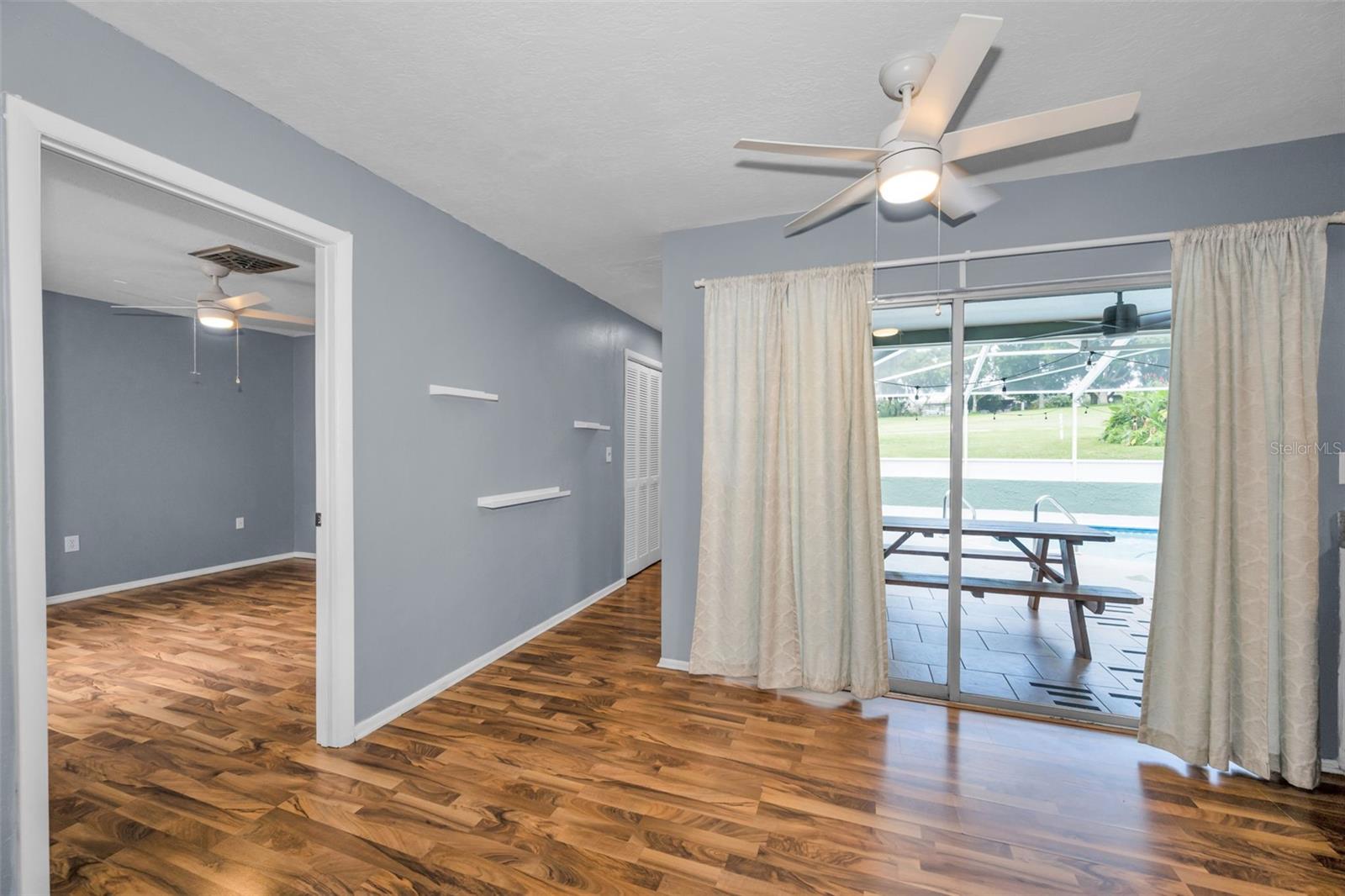 13005 Club Dr Property Photo 7