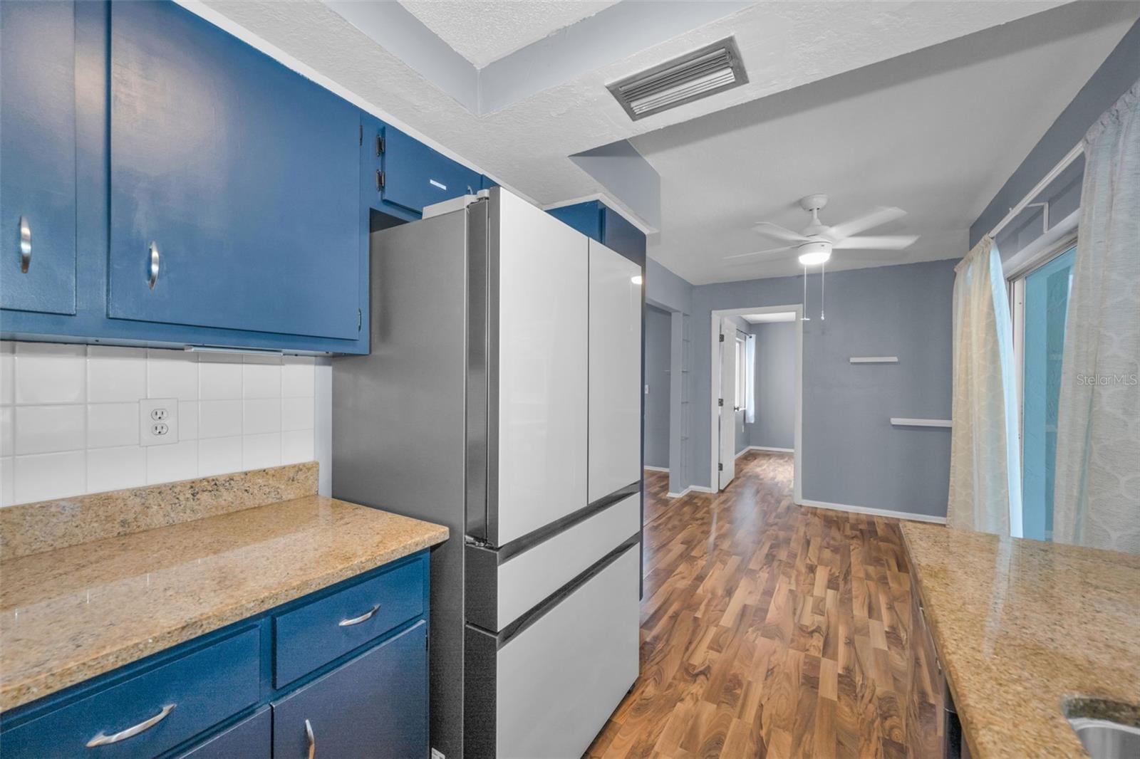 13005 Club Dr Property Photo 14