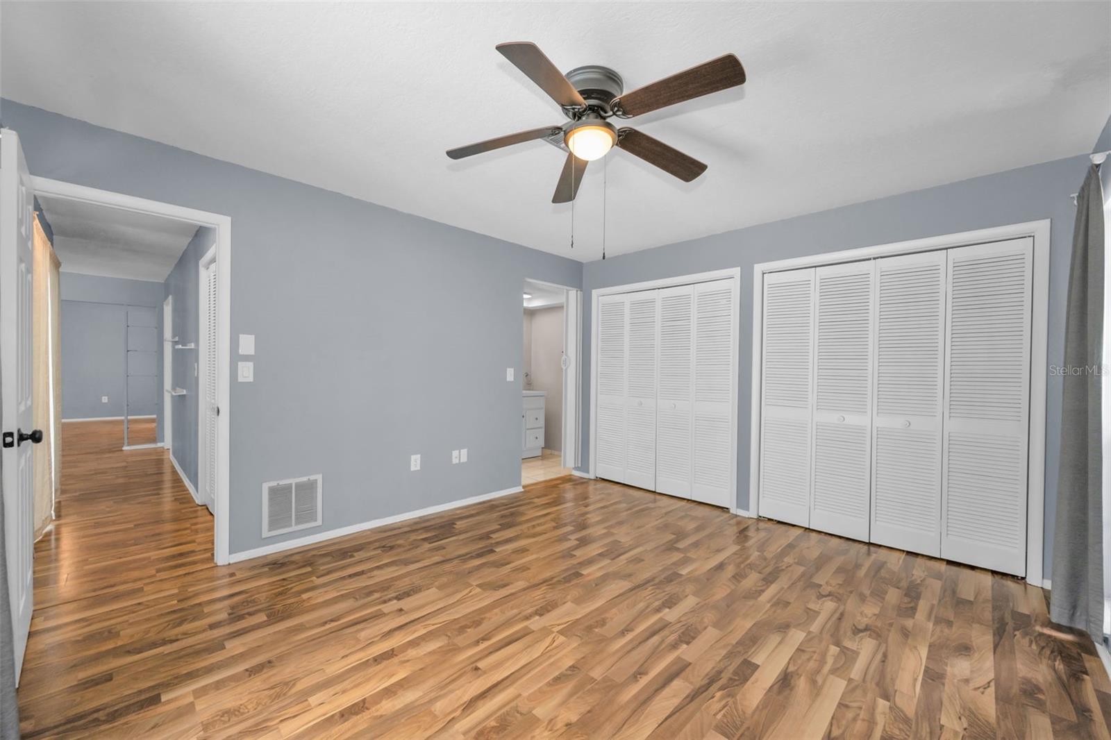 13005 Club Dr Property Photo 18