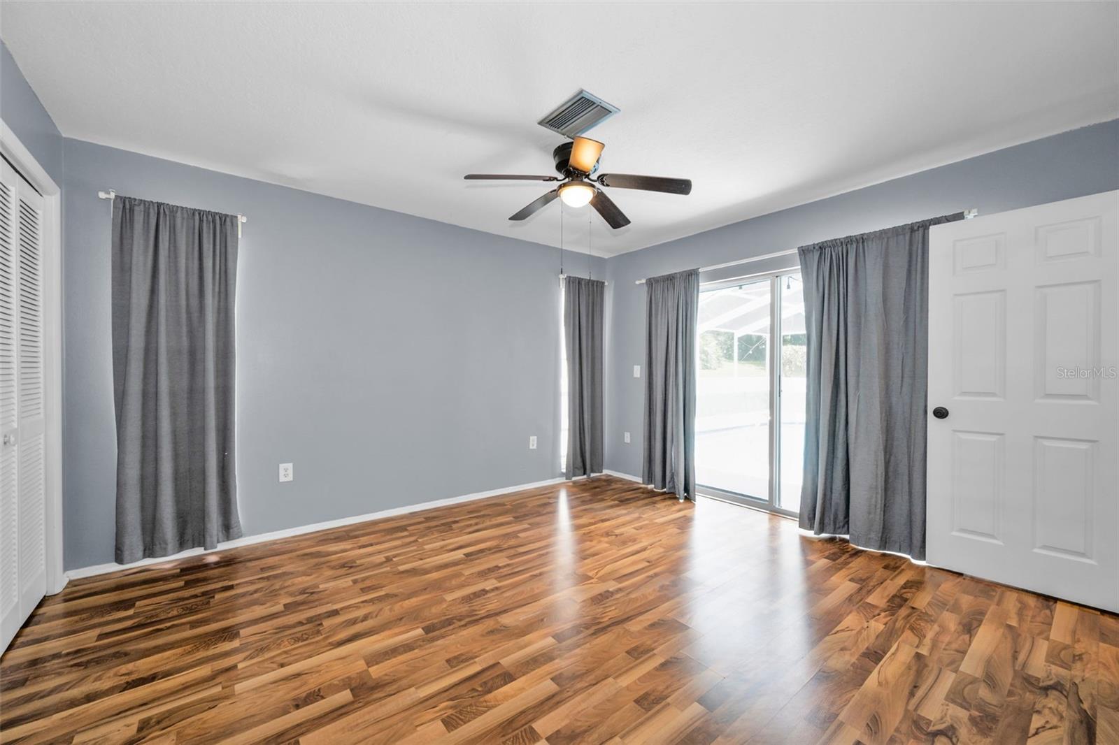 13005 Club Dr Property Photo 19