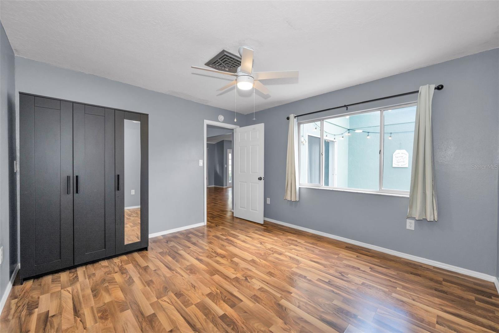 13005 Club Dr Property Photo 21