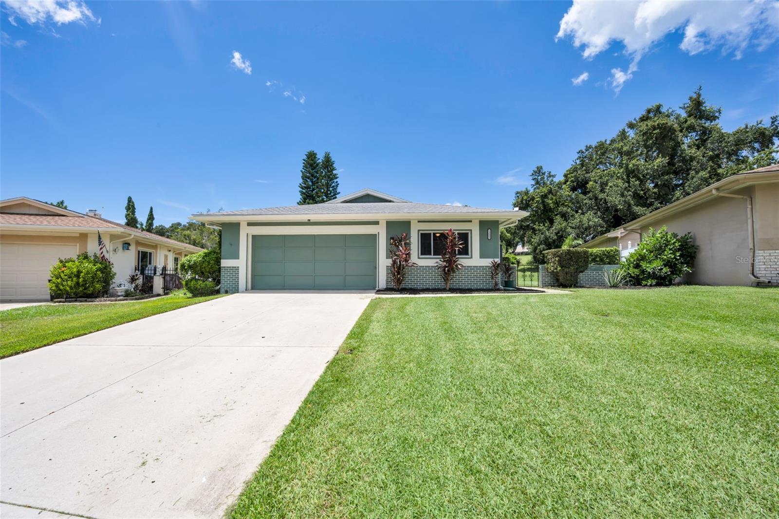 13005 Club Dr Property Photo 33