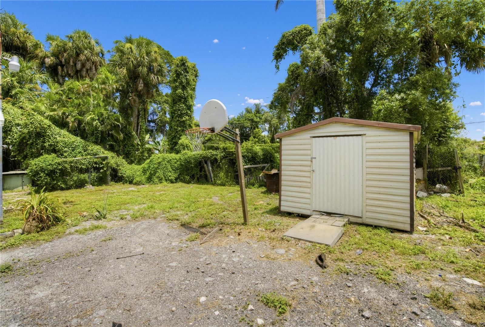 5803 13th St E Property Photo 9