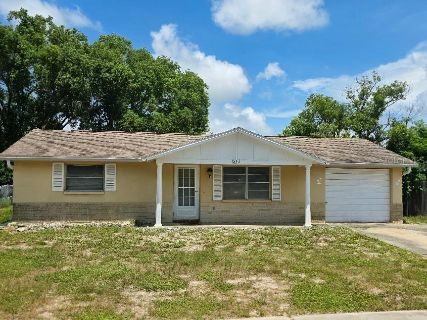7639 Seashore Dr Property Photo 1