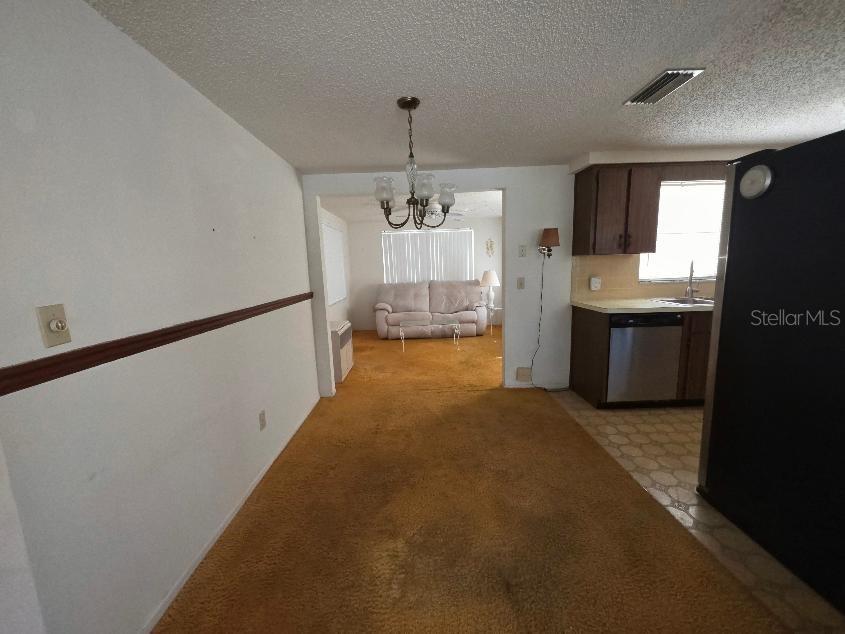 7639 Seashore Dr Property Photo 5