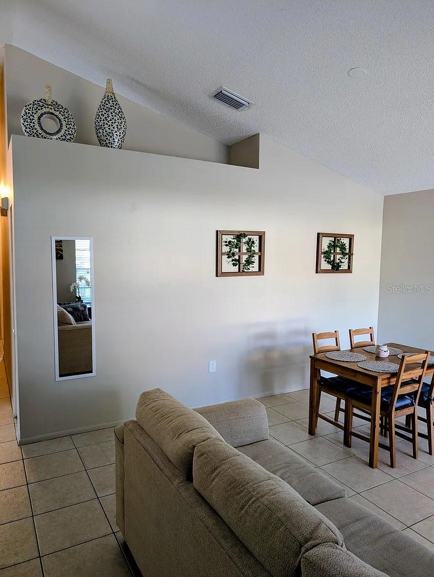 1083 Snead Ave Property Photo 5