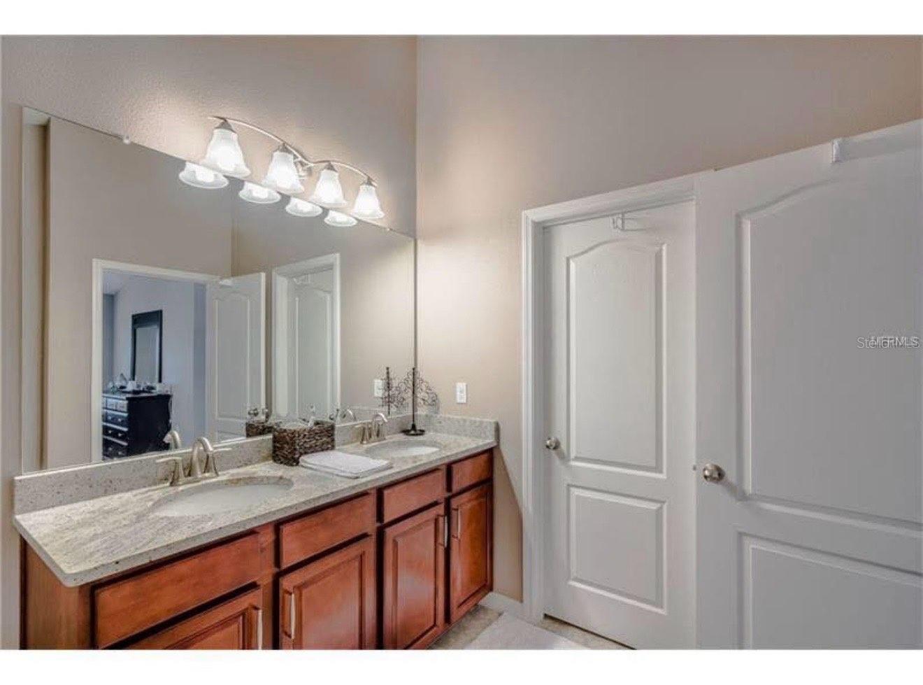 7001 Interbay Blvd #165 Property Photo 11