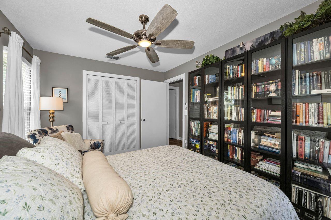 6923 Silvermill Dr Property Photo 45