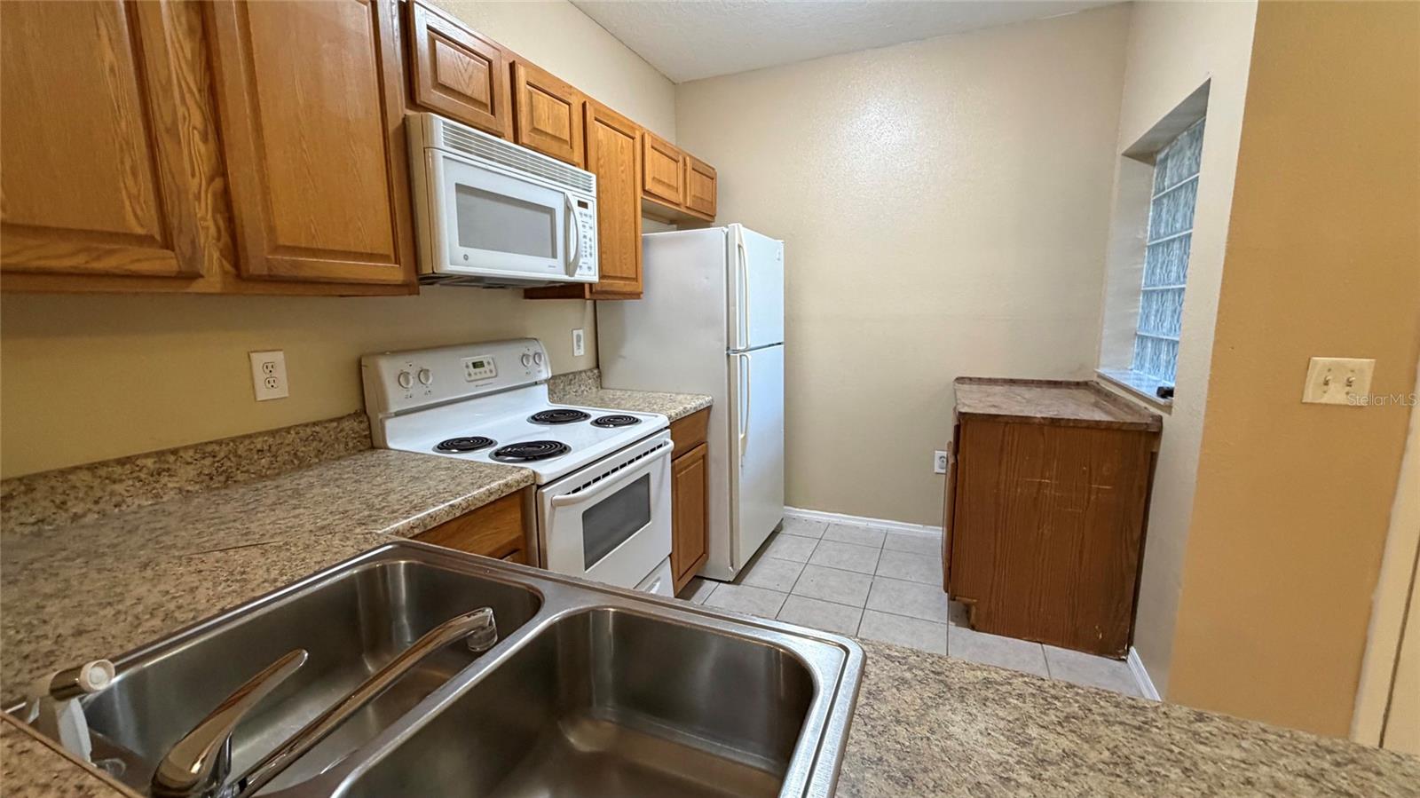 9523 Grovedale Cir #101 Property Photo 6