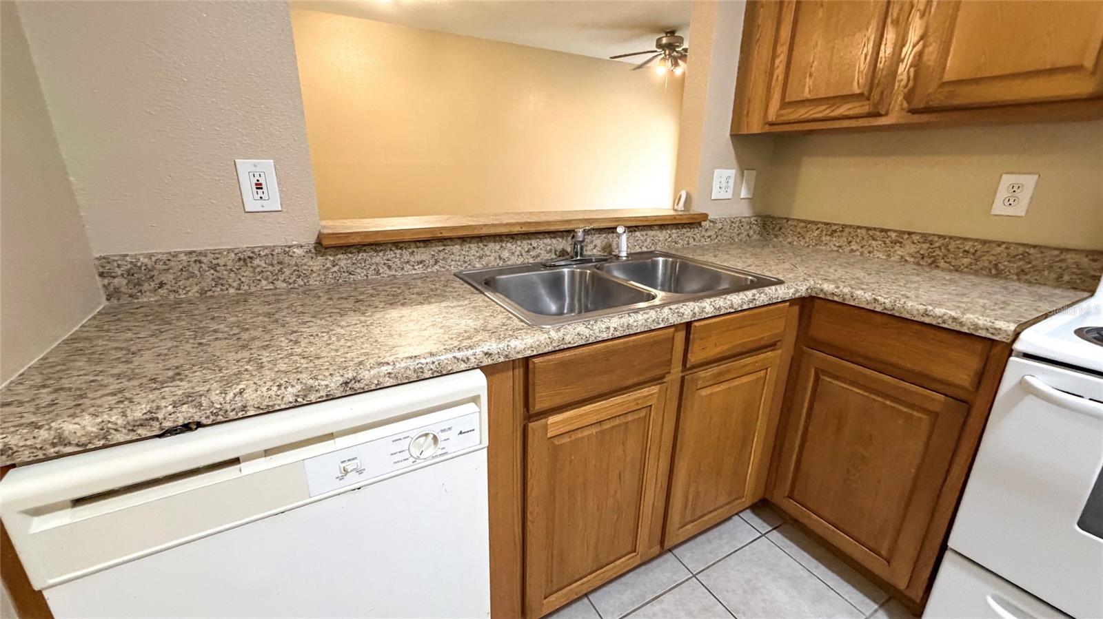 9523 Grovedale Cir #101 Property Photo 15