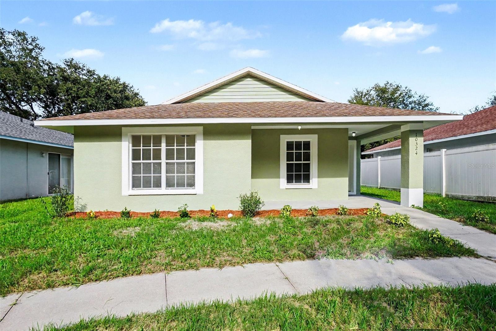 10324 SUMMERVIEW CIR Property Photo 1