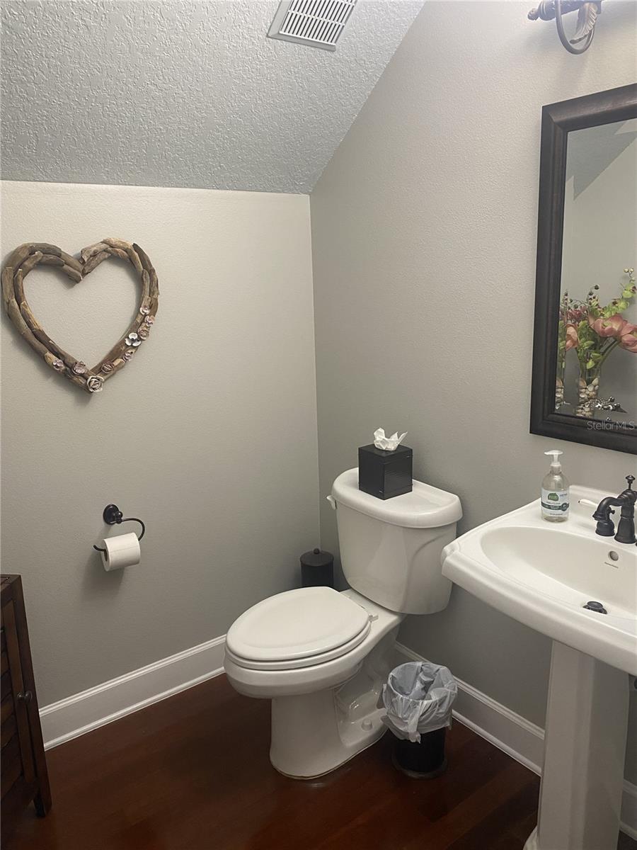 108 W Lake Victoria Cir Property Photo 7
