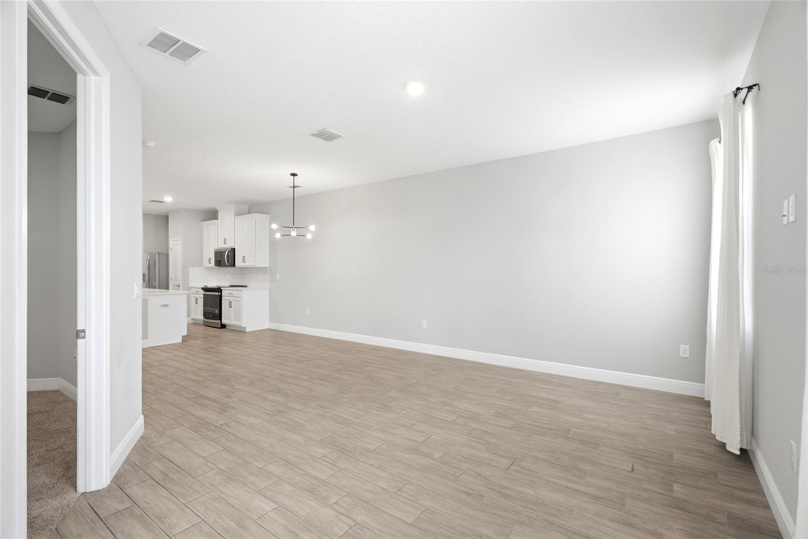 5282 Neil Dr Property Photo 33