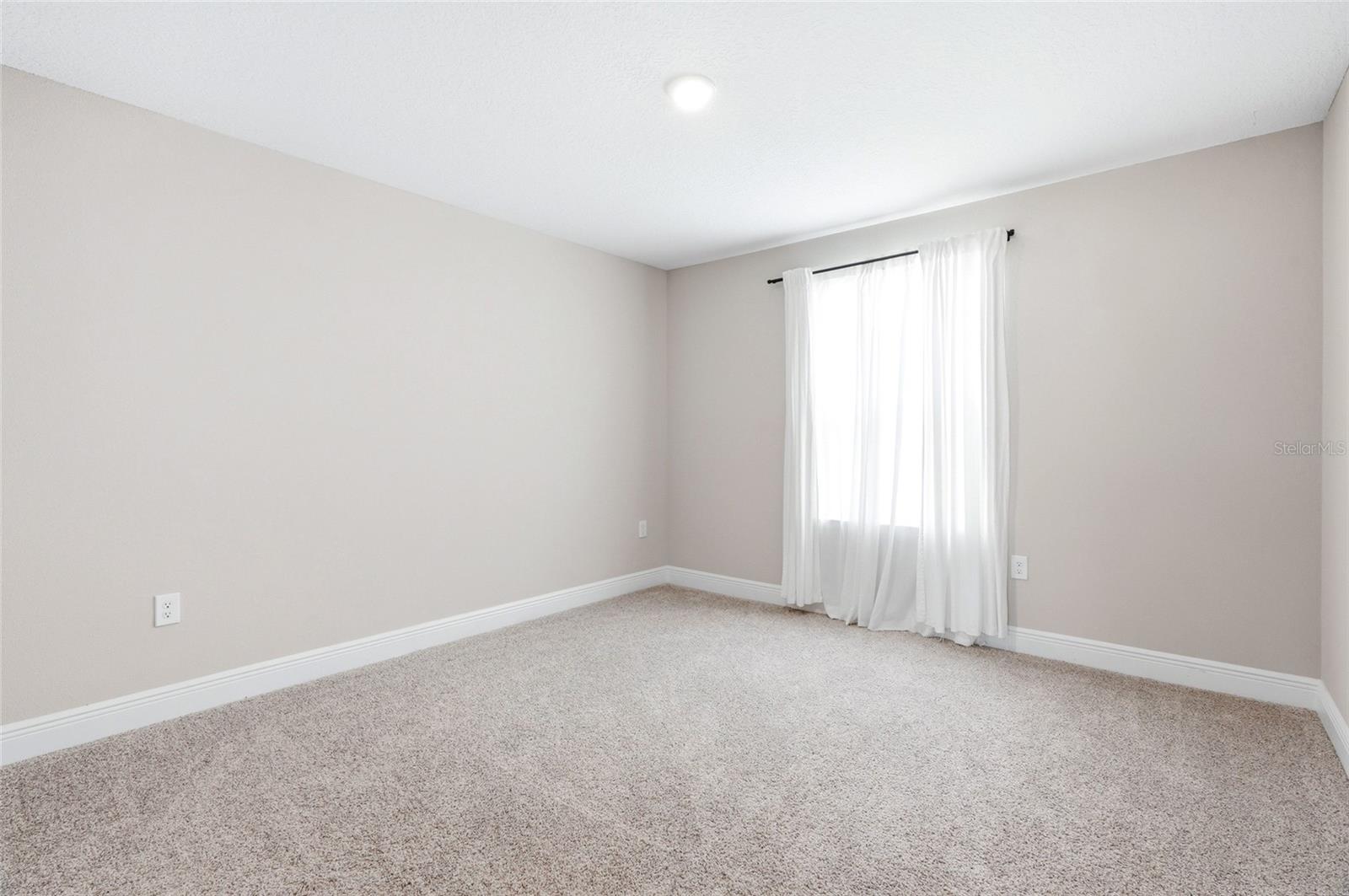 5282 Neil Dr Property Photo 41