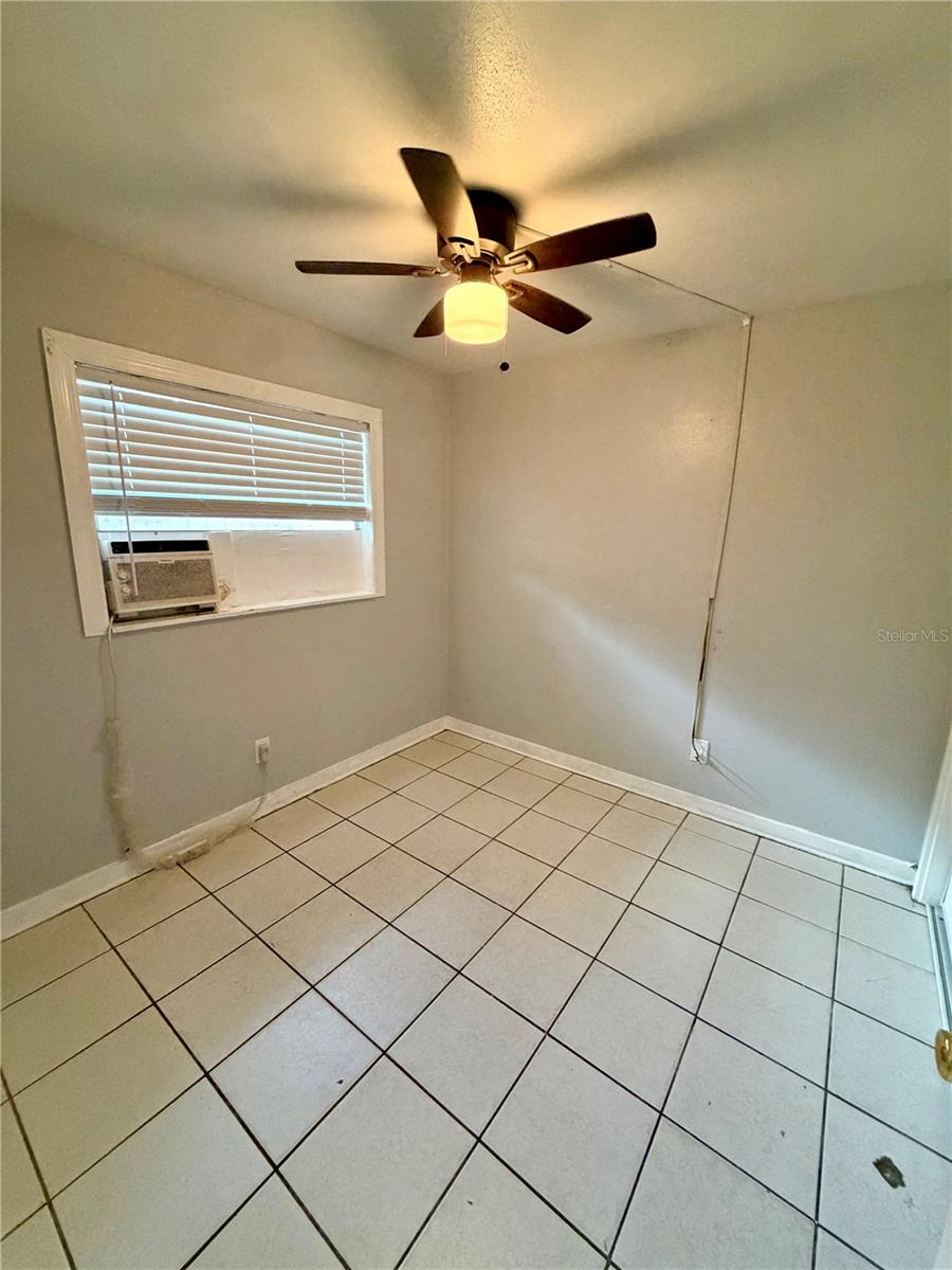908 Beverly Ave #c Property Photo 7