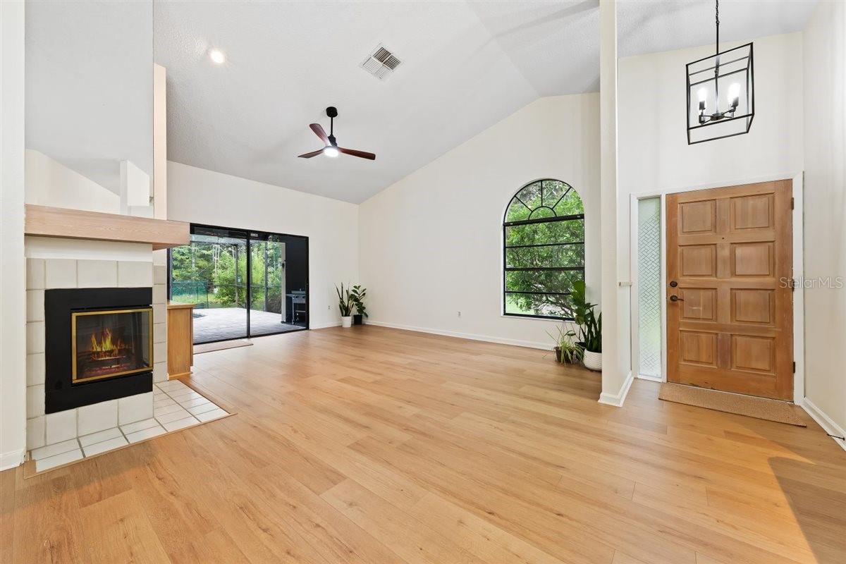 3600 Darston St Property Photo 7