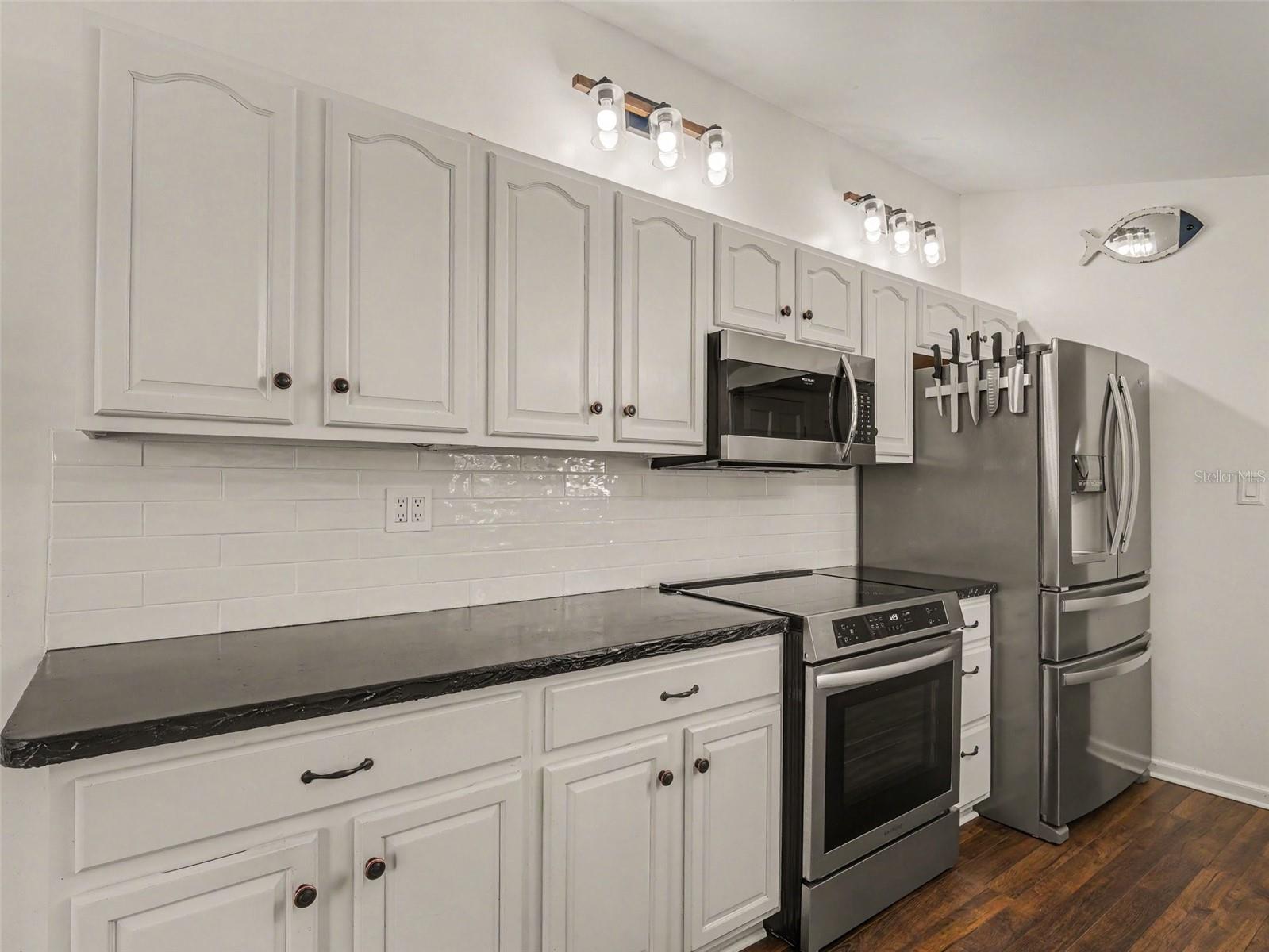 502 7th Ave W Property Photo 13