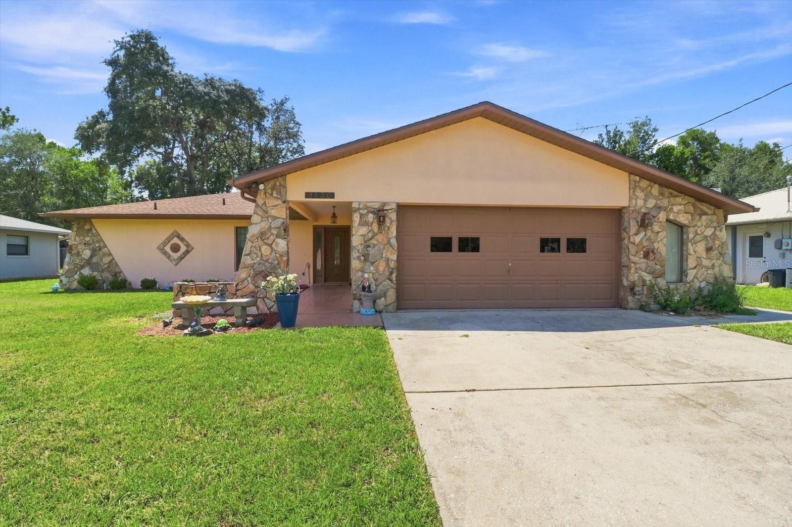 8830 N AMBOY DR