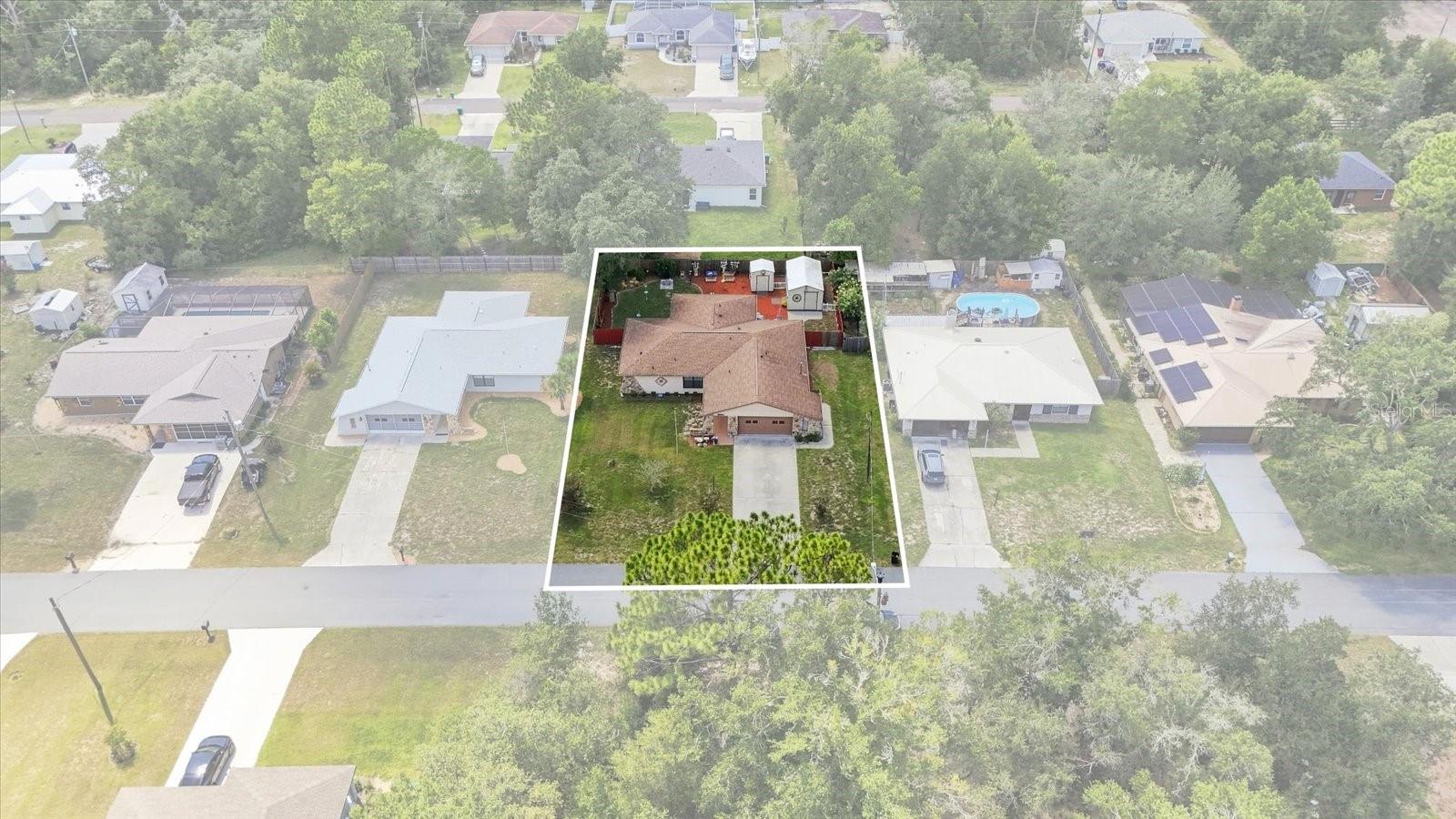 8830 N Amboy Dr Property Photo 32