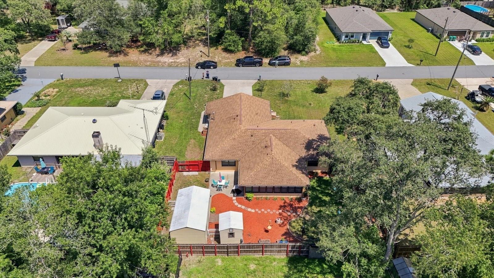 8830 N Amboy Dr Property Photo 33