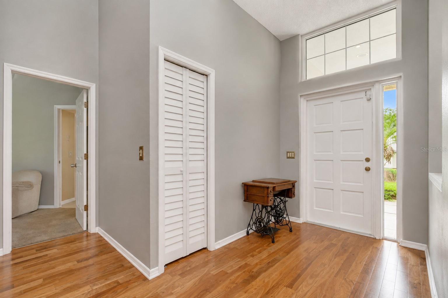 6608 Thoroughbred Loop Property Photo 6