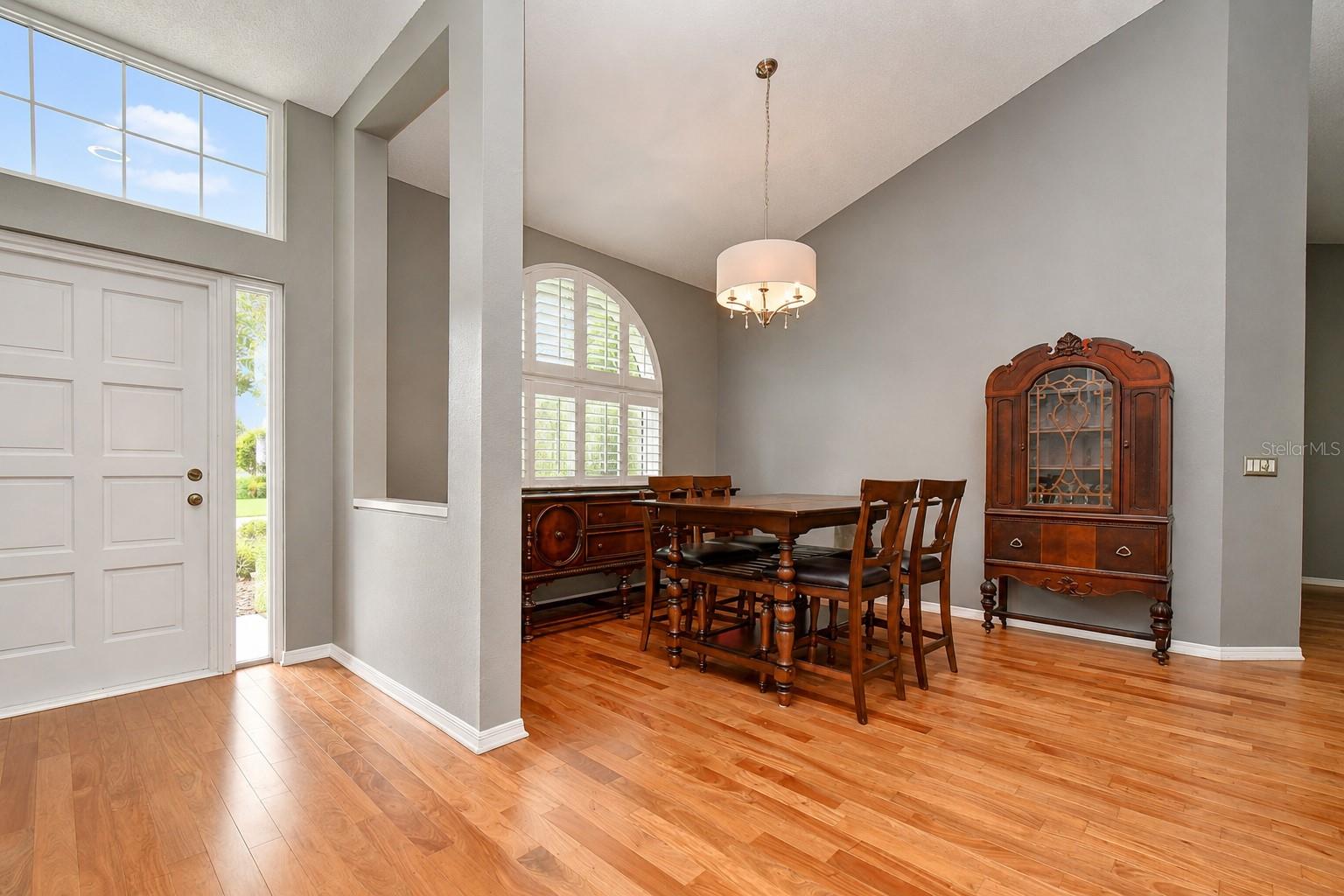 6608 Thoroughbred Loop Property Photo 7