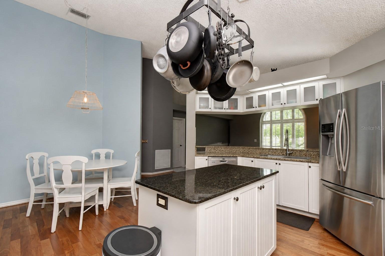 6608 Thoroughbred Loop Property Photo 15