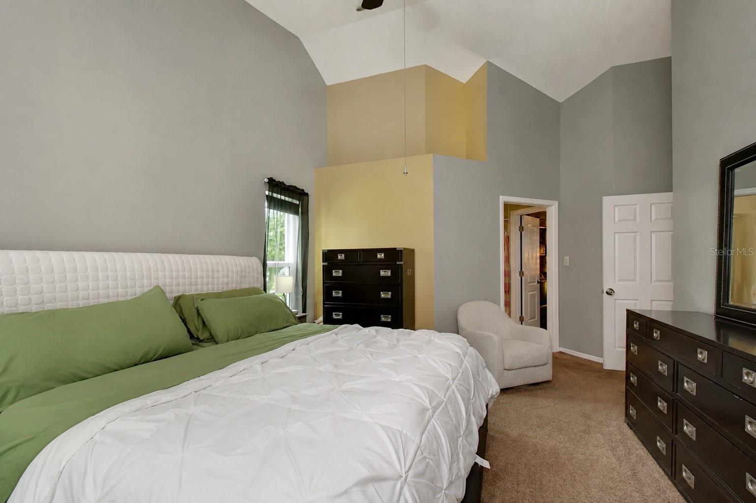 6608 Thoroughbred Loop Property Photo 17