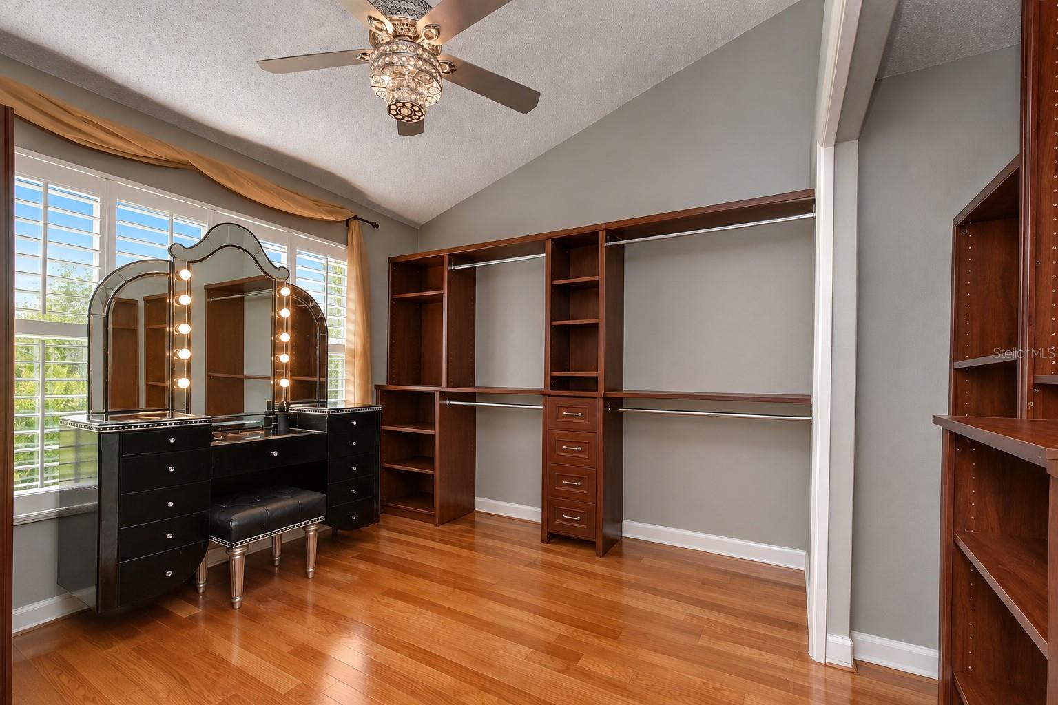 6608 Thoroughbred Loop Property Photo 22