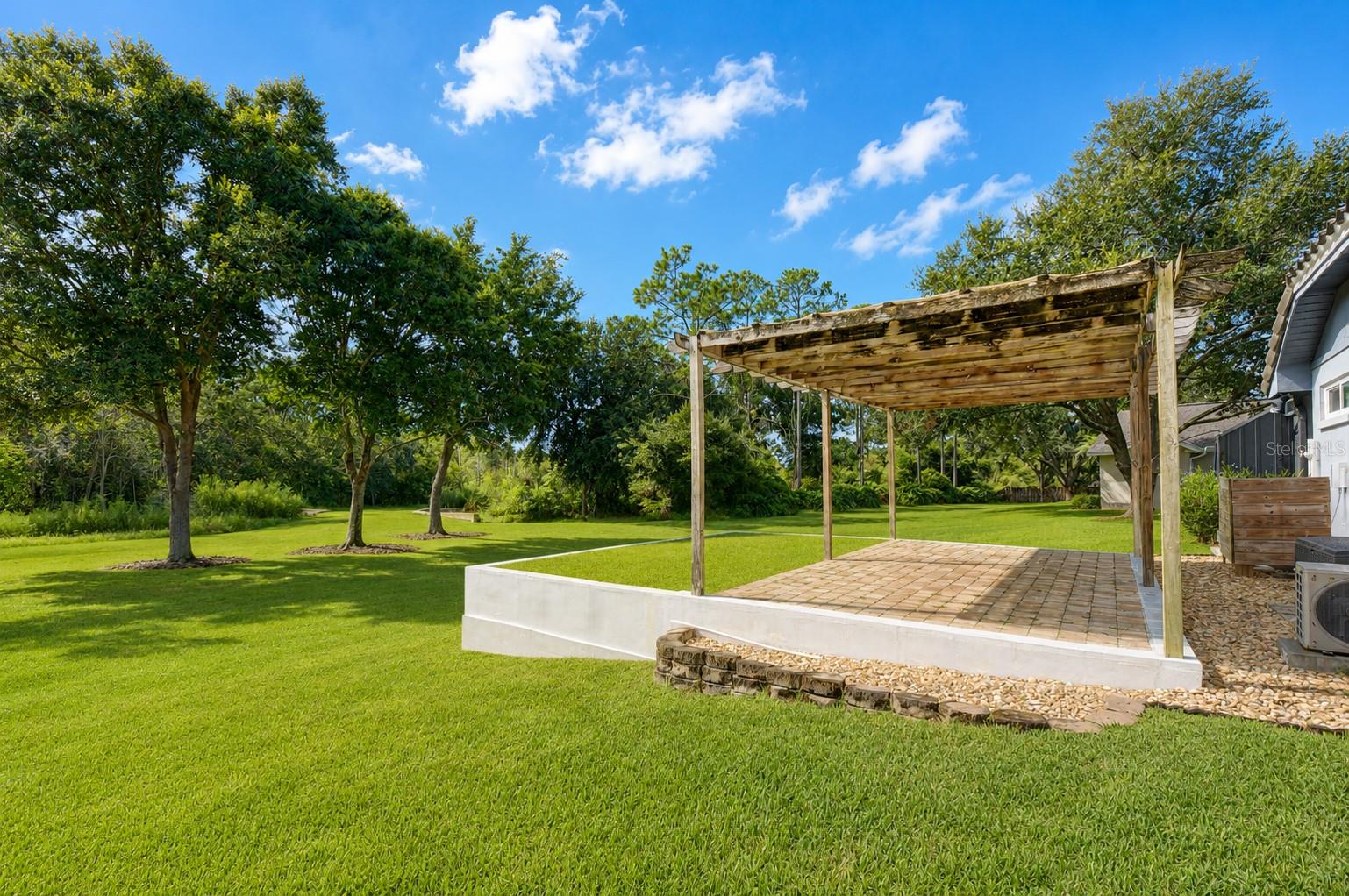 6608 Thoroughbred Loop Property Photo 31