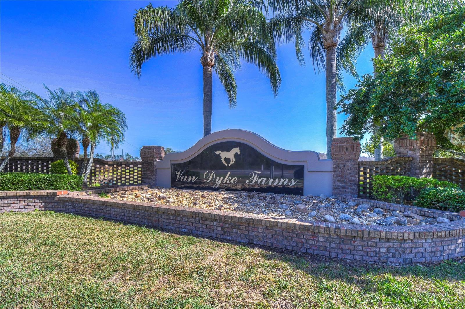 6608 Thoroughbred Loop Property Photo 38