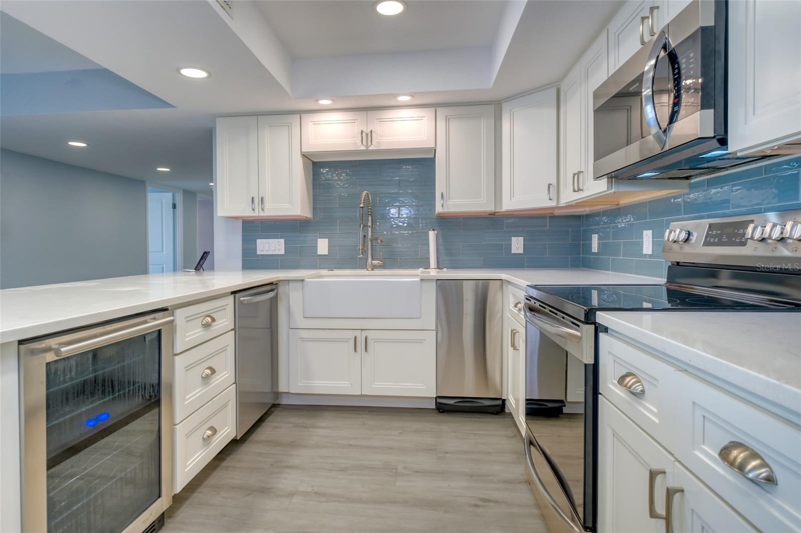 220 Belleview Blvd #812 Property Photo 8