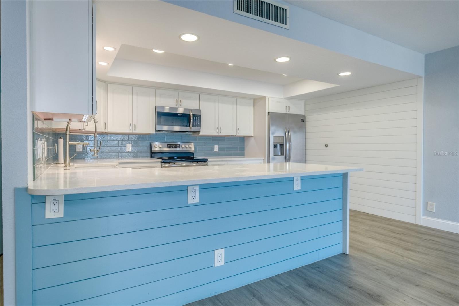 220 Belleview Blvd #812 Property Photo 13