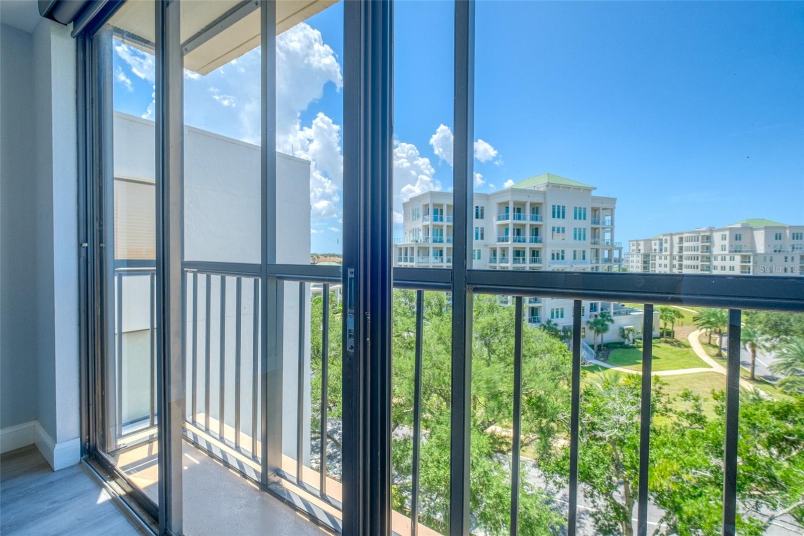 220 Belleview Blvd #812 Property Photo 20