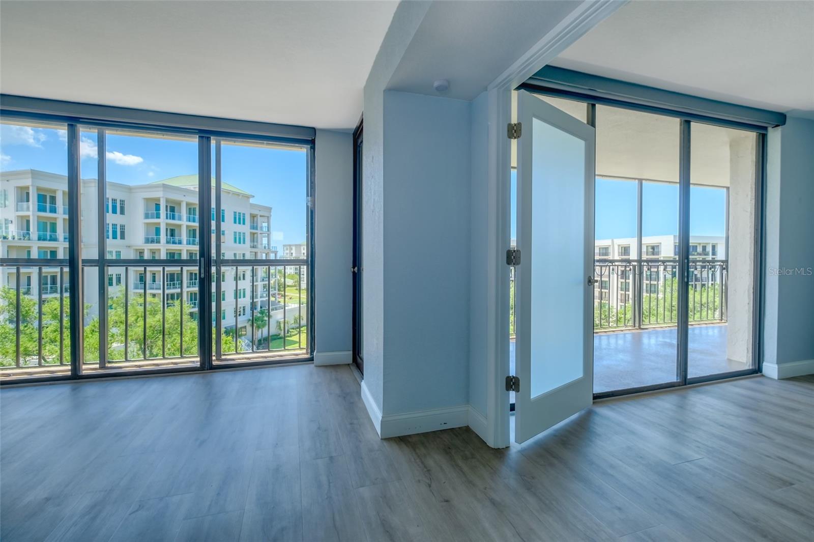 220 Belleview Blvd #812 Property Photo 25