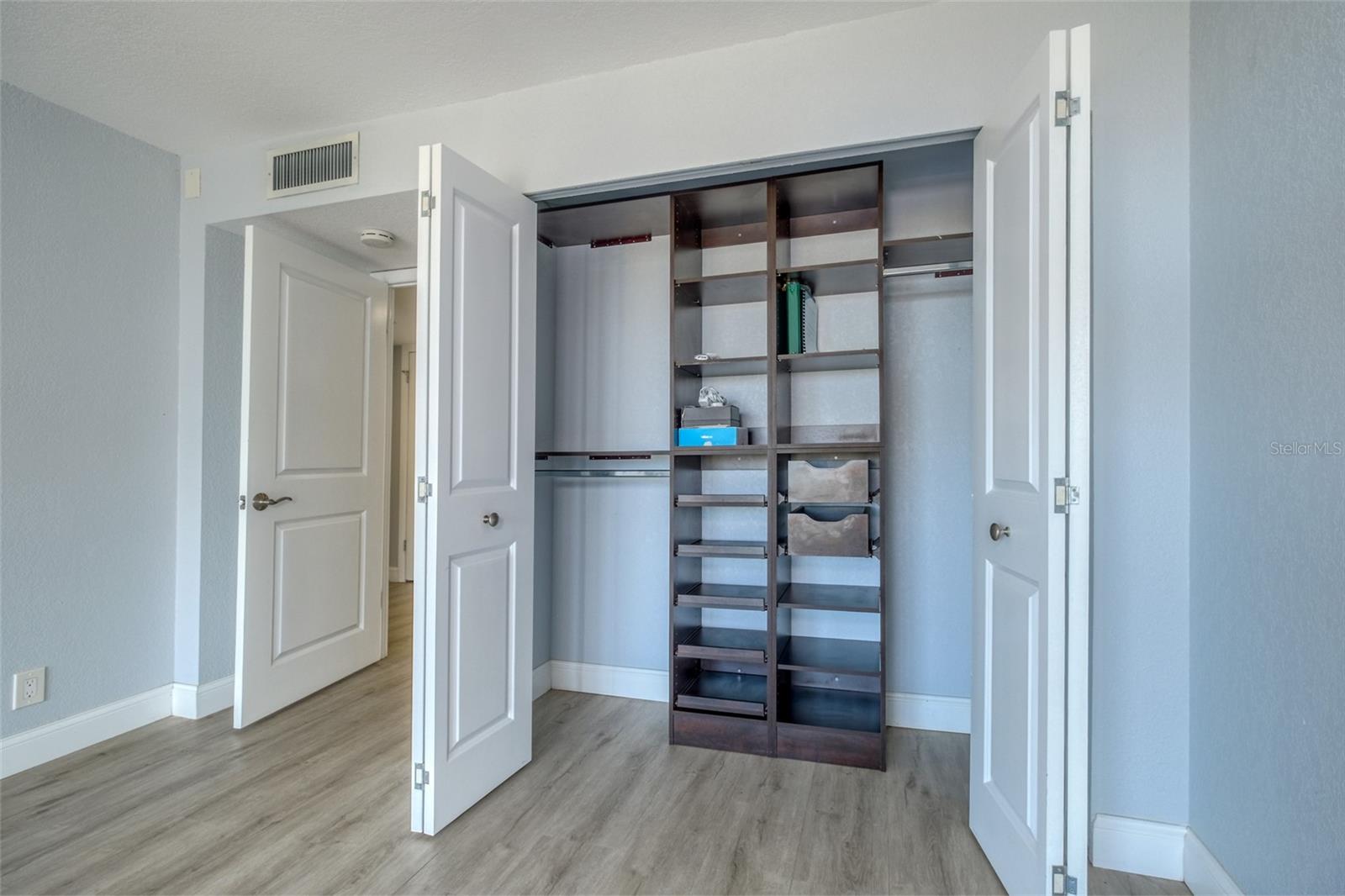 220 Belleview Blvd #812 Property Photo 28