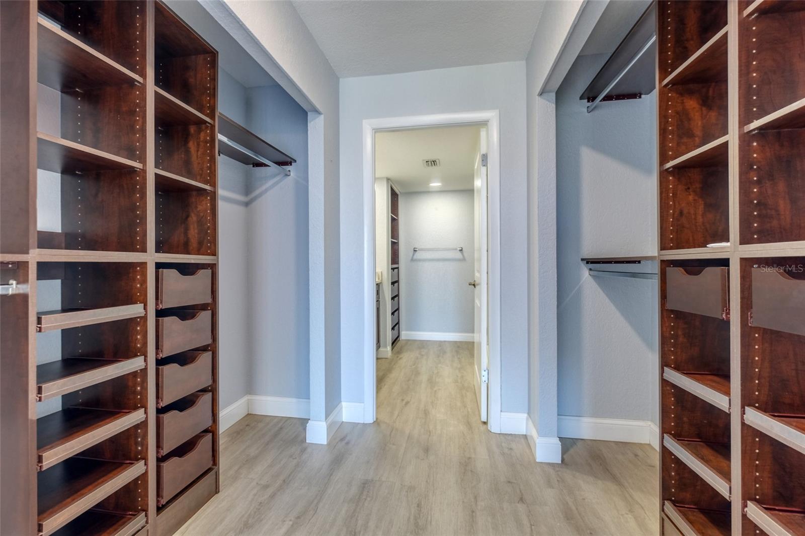 220 Belleview Blvd #812 Property Photo 41