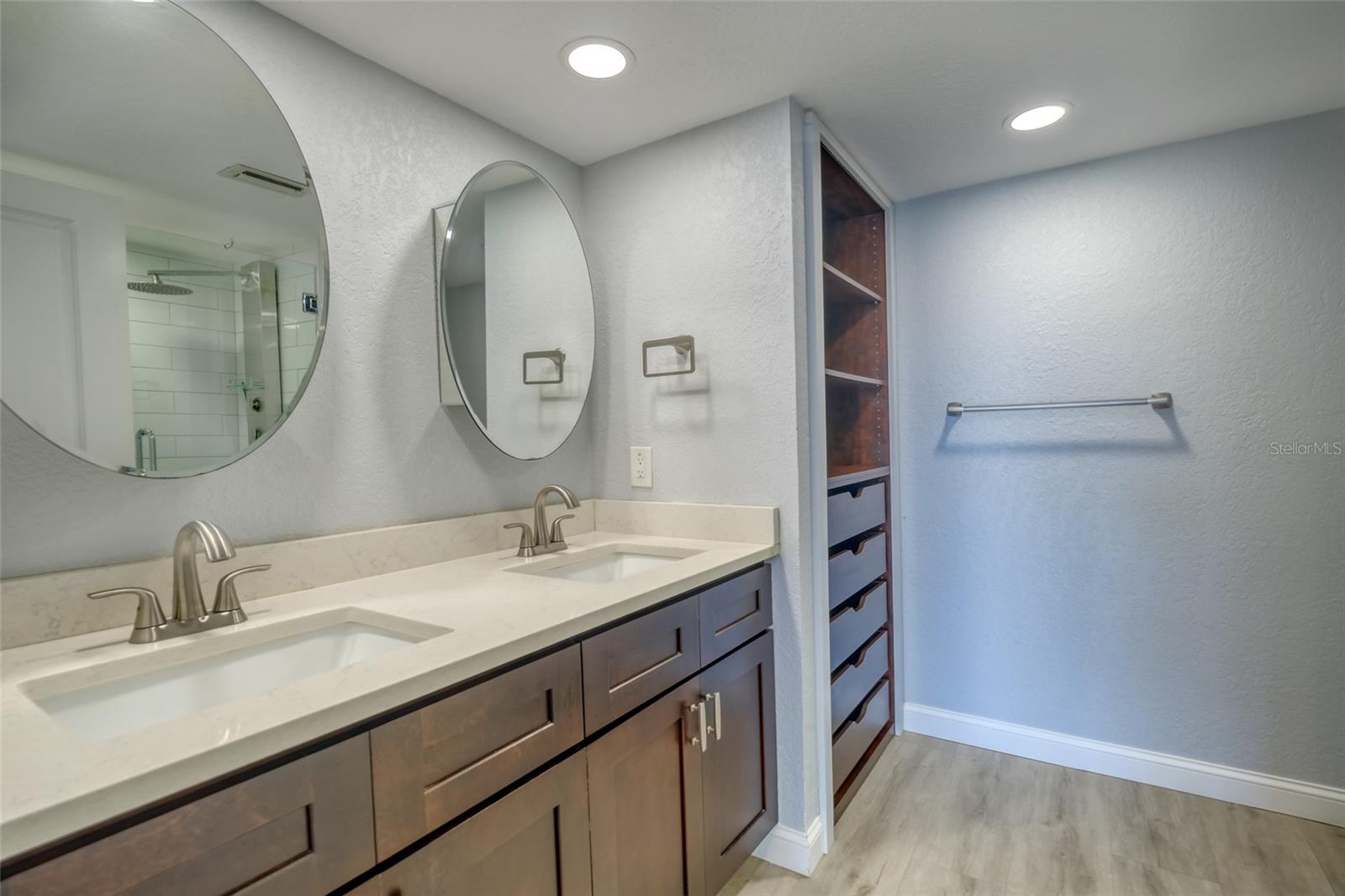 220 Belleview Blvd #812 Property Photo 42