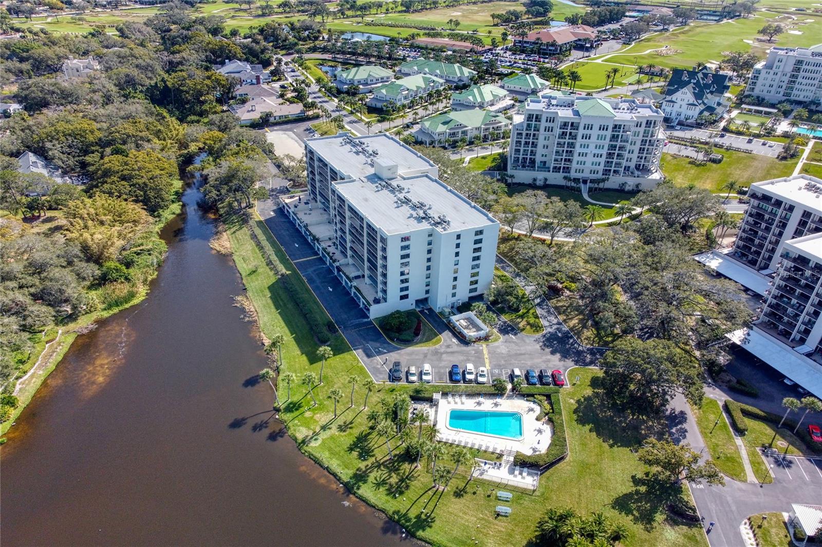 220 Belleview Blvd #812 Property Photo 63
