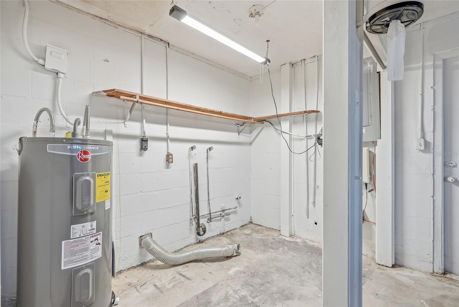 3611 Delta Pl Property Photo 27