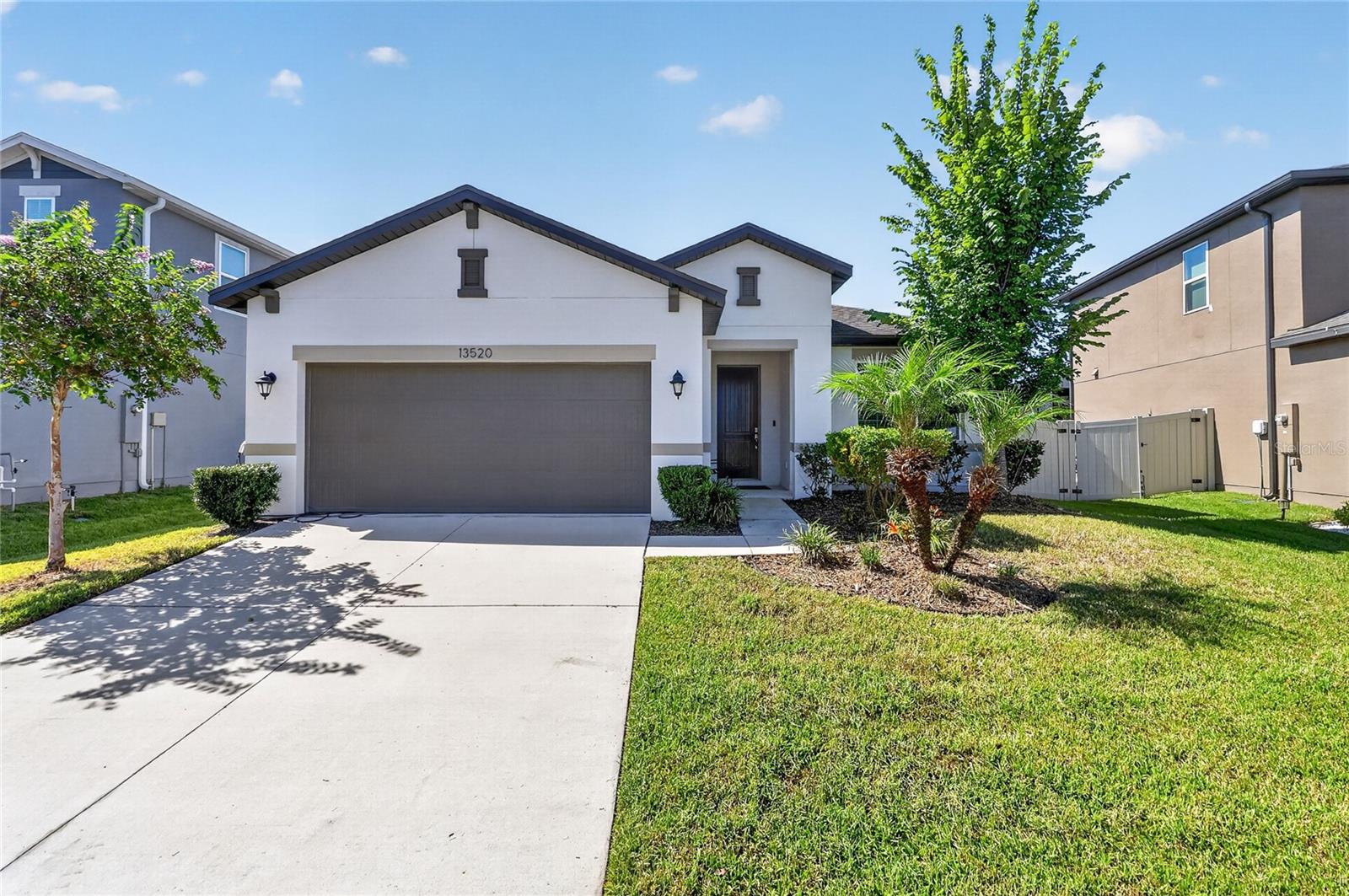 13520 PALMERA VISTA DR Property Photo 1